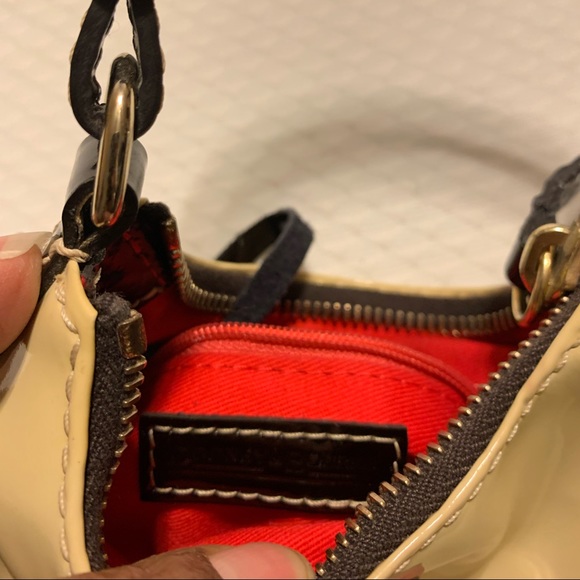 Dooney & Bourke mini bag - Picture 14 of 16